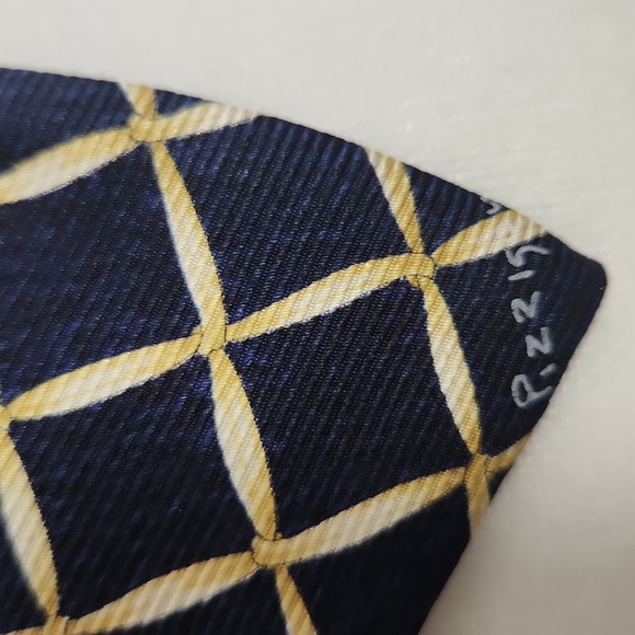 BVLGARI BULGARI MENS PIZZIGONI  Bowtie - Picture 3 of 6